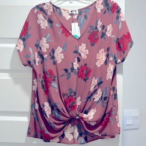 NWT Stitch Fix Knot Top Size Medium